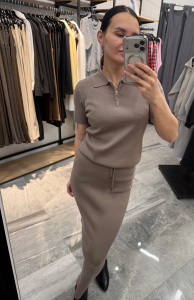 Костюм с юбкой, бежевый